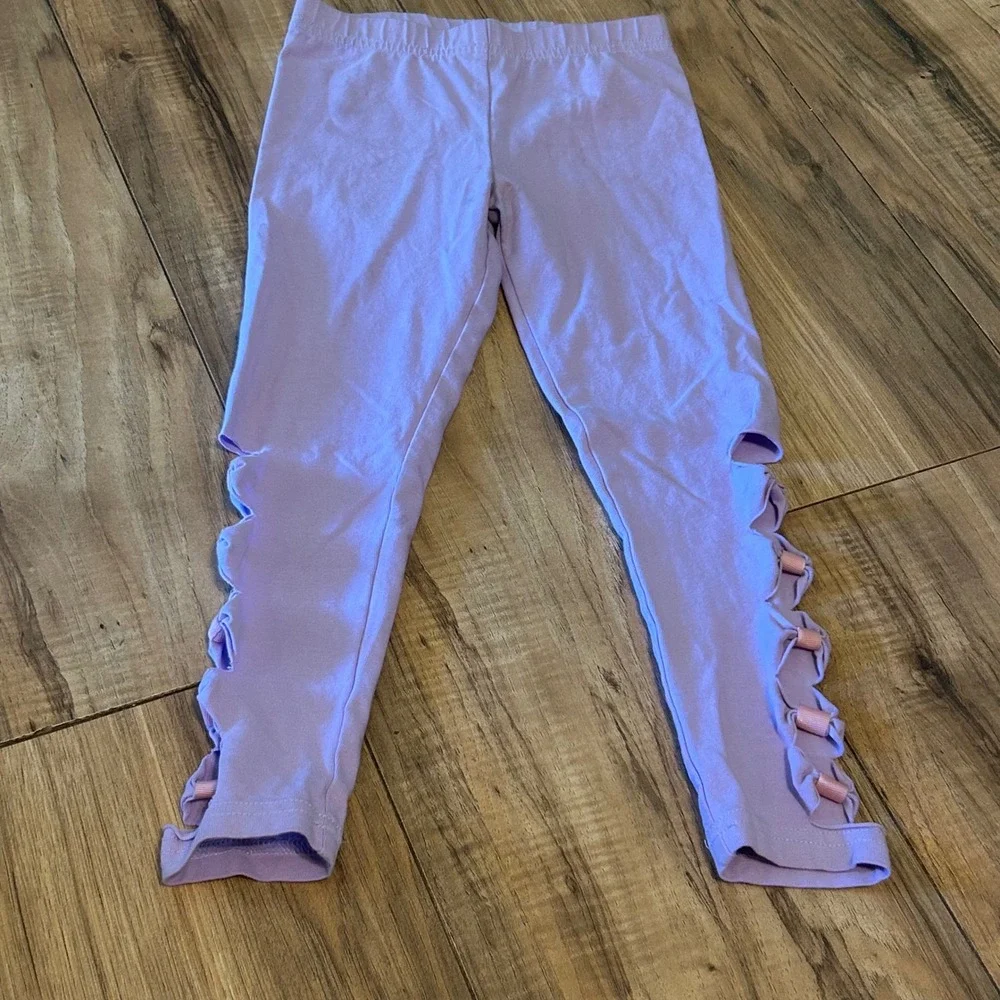 Carters Lilac‎ Purple Leggings Girl's Size 5/5A Cutout Ribbon Detail Cute